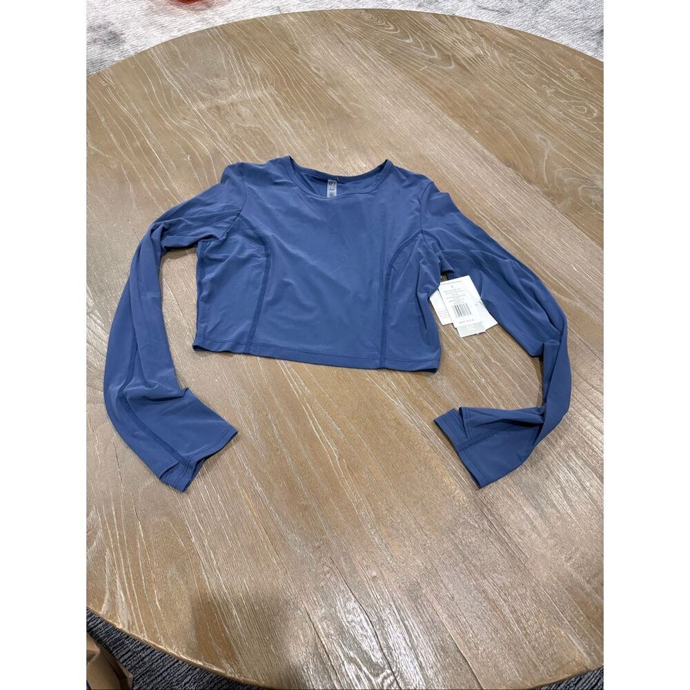 Beyond Yoga long sleeve crop top sz medium New Blue w/thumb holes - Picture 12 of 12